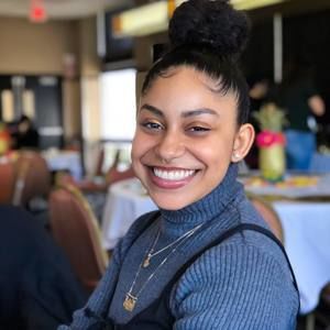 Meet your Posher, Briana
